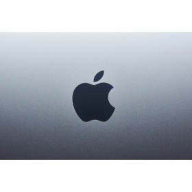 【快訊】iPhone 17 Air 最新傳聞：超薄機身，但電池續航力恐成疑慮？