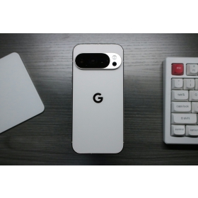 【快訊】Pixel 10 國外爆災情！？螢幕異常、出現「彩色雜訊」