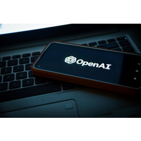 【快訊】OpenAI 傳打造自家AI智慧裝置？ AI 生態系或許即將來臨