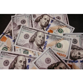 【理財專知】25年最大漲幅！今年前8月平均薪資47,709元、中位數38,217元