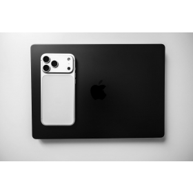 【快訊】iPhone 18 Pro Max 傳將更厚更重？相機規格有望再提升！