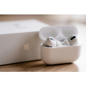 【快訊】AirPods Pro 未來也「看得見」？下一代傳搭載紅外線鏡頭，功能再進化