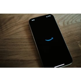 【快訊】Amazon 傳再戰手機市場？AI 新機代號「Transformer」曝光