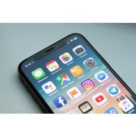 【快訊】iPhone 20 傳將推出兩種尺寸？20 週年新機或與 iPhone Ultra 2 同台登場