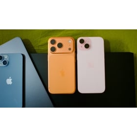 【快訊】蘋果20週年全玻璃 iPhone 傳取消？分析師：良率卡關可能為主因