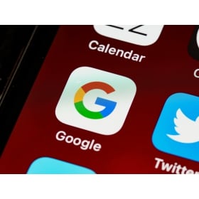 【快訊】Google Gemini月活躍用戶突破10億！63%用戶直接用語音，AI使用習慣正在改變